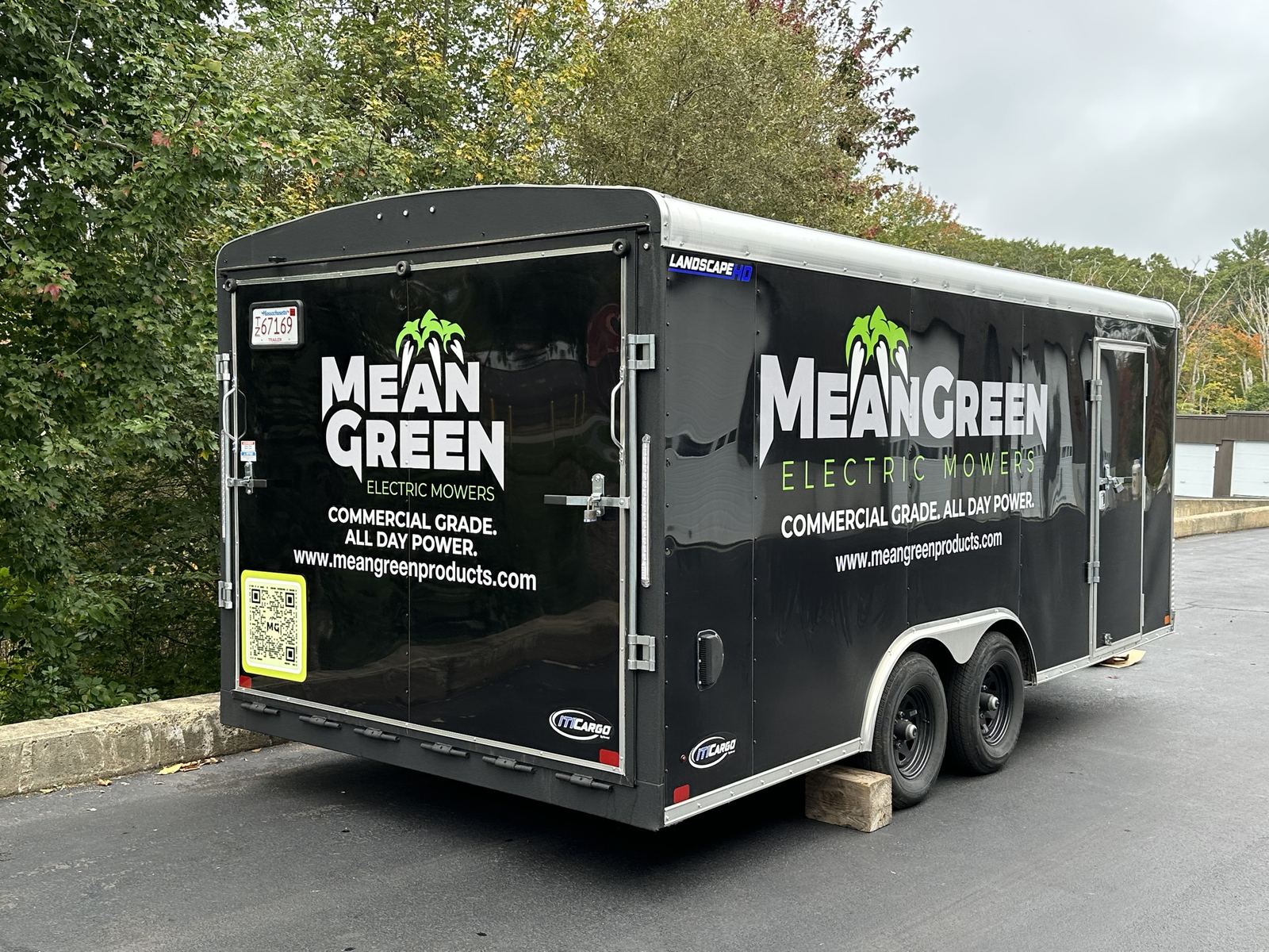 Enclosed trailer graphics